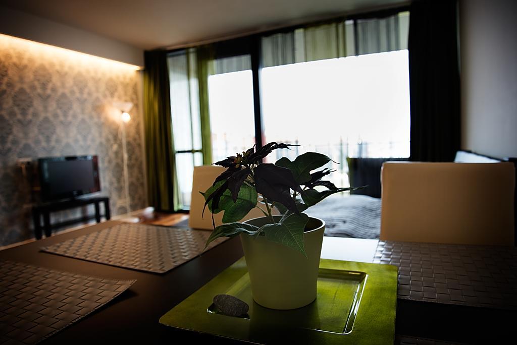 Modern Apartment With Lake View Балатонлеле Екстериор снимка