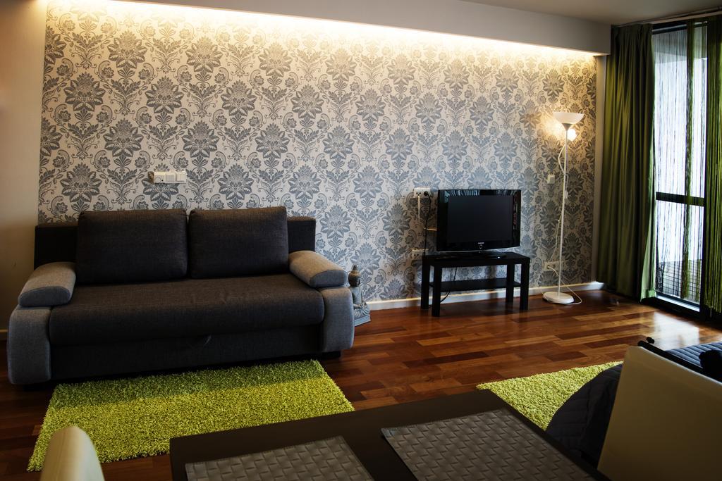Modern Apartment With Lake View Балатонлеле Екстериор снимка