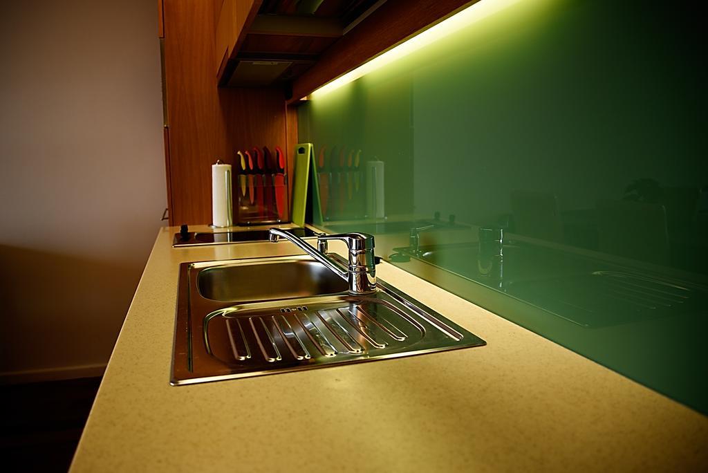 Modern Apartment With Lake View Балатонлеле Екстериор снимка